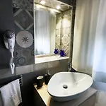 فندق مبيت وإفطار Terra Di Miti 4*